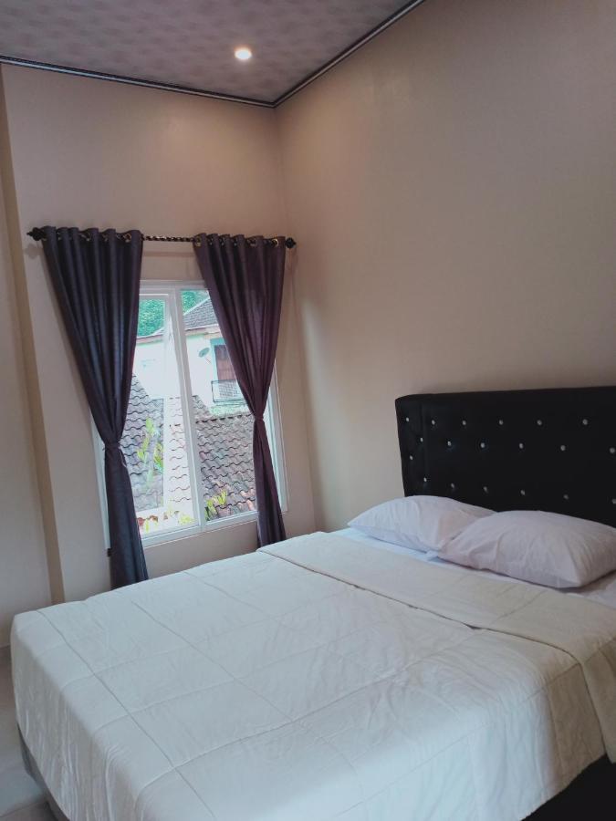 Villa Pringgitan Тавангмангу Екстериор снимка