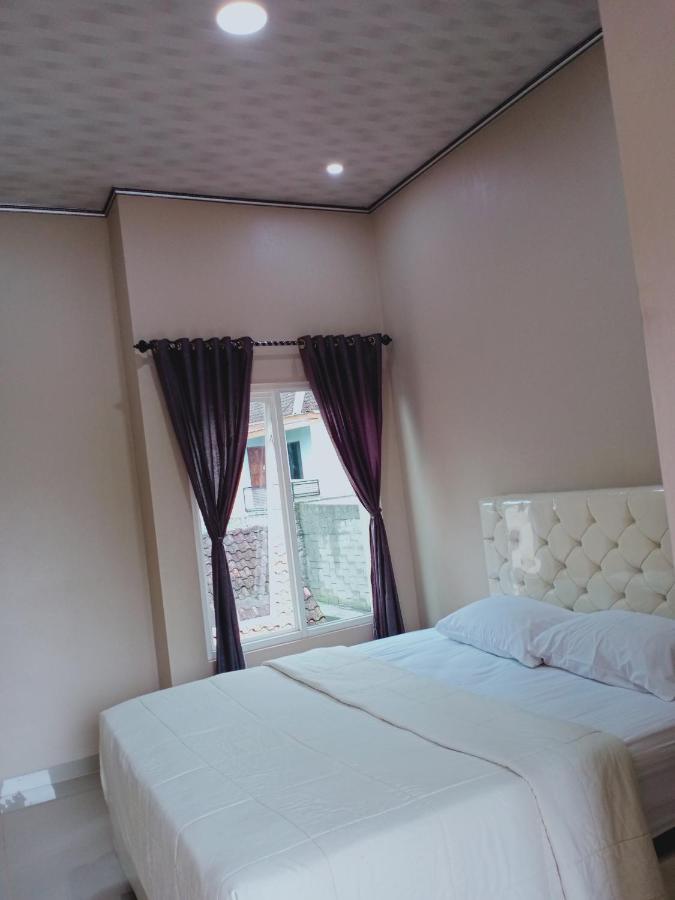 Villa Pringgitan Тавангмангу Екстериор снимка